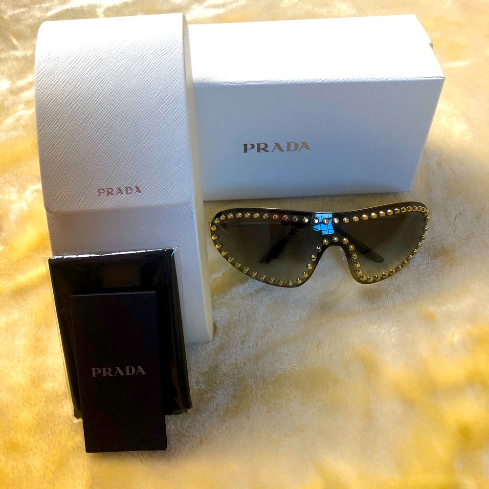 Prada Sunglasses new never used